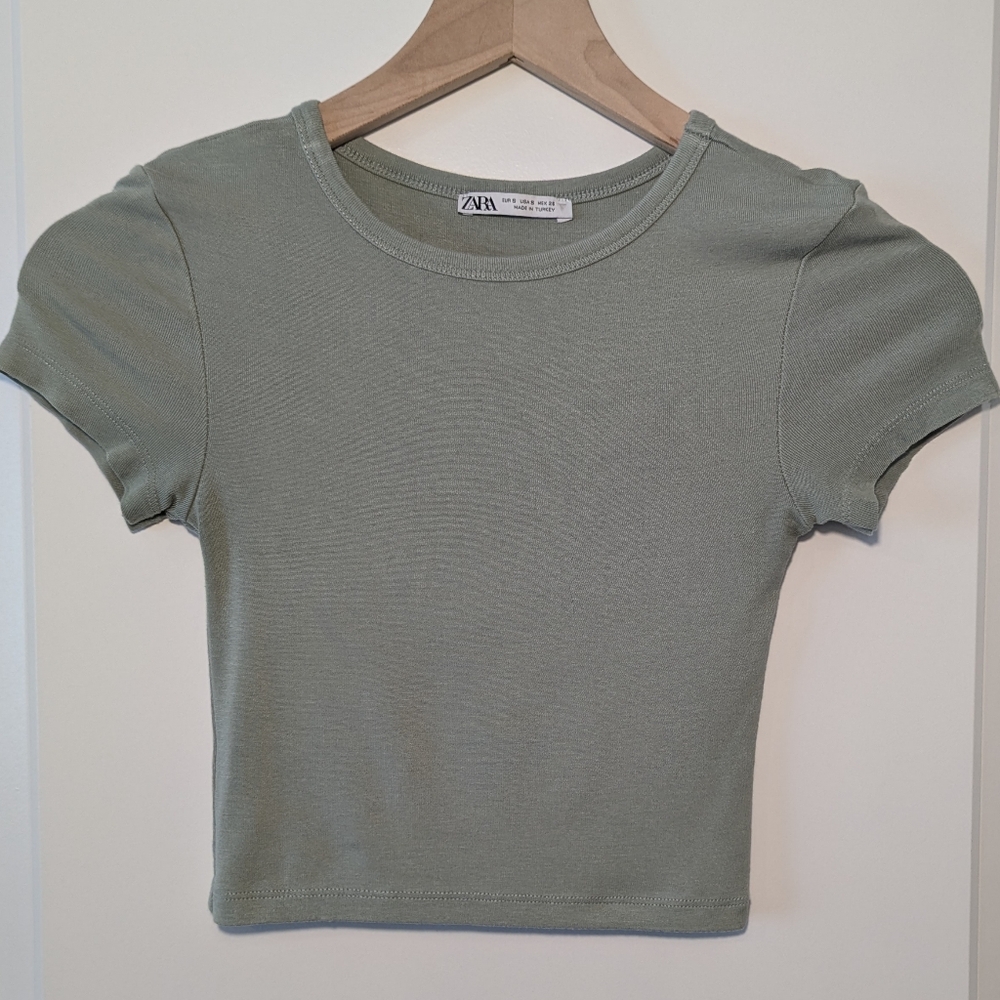 Zara Women's Sage Green Crop Top Stretch Fit Small